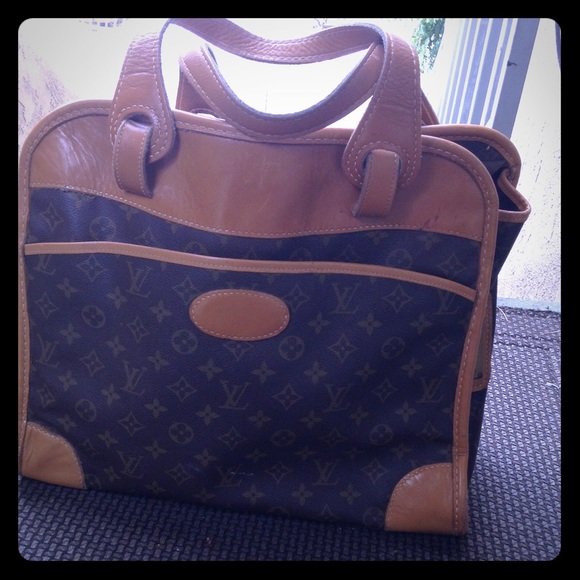 Louis Vuitton Handbags - Louis Vuitton French company bag